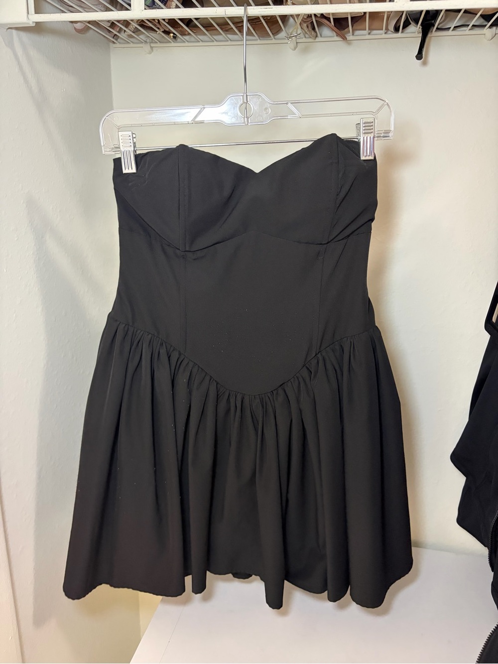 Prettylittlething Strapless Black Sweetheart Mini Dress